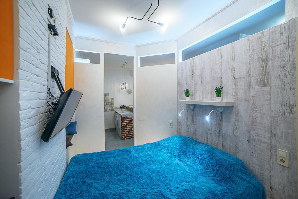 Apartment At Lyulki Lviv Exterior photo